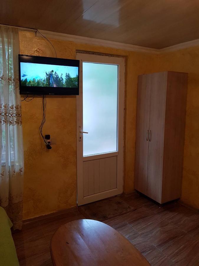 Guest House Saba Batumi Bagian luar foto