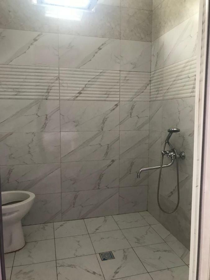 Guest House Saba Batumi Bagian luar foto